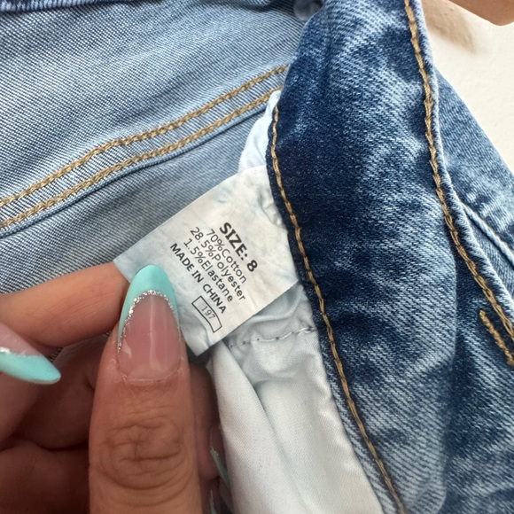 Stylish Blue Boyfriend Jeans - Picture 8 of 10